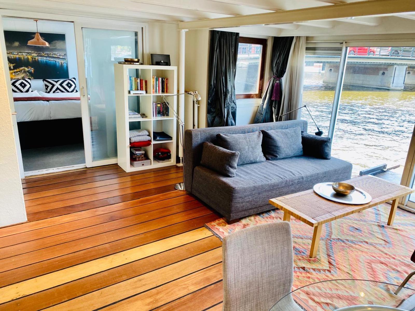 Rembrandt Square Boat Hotel Amsterdam Bagian luar foto
